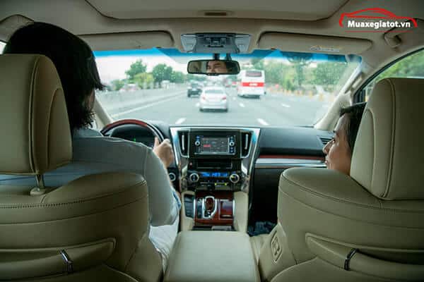 trai nghiem toyota alphard 2017 2018 2019 muaxegiatot vn 11 - Trải nghiệm Toyota Alphard - Đầy mê hoặc và phấn khích