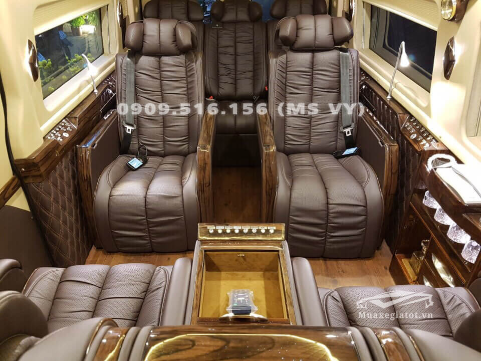 ford transit limousine sai gon ford 11 - Ford Transit Limousine 2022: Thông số, Giá lăn bánh & Mua trả góp