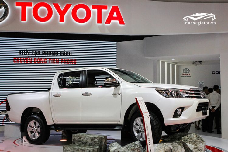 Toyota hilux 2018 2019 muaxegiatot vn 750x500 - Đánh giá Toyota Hilux 2018 nhập khẩu Thái lan kèm thông số, giá bán