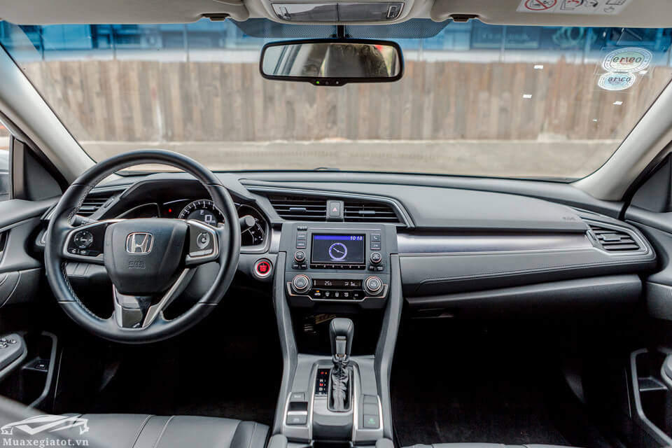 gia xe honda civic 15 e 2018 muaxegiatot vn 7 - So sánh Honda Civic 1.8 E CVT và Toyota Altis 1.8 E CVT "Xe nào ngon hơn"