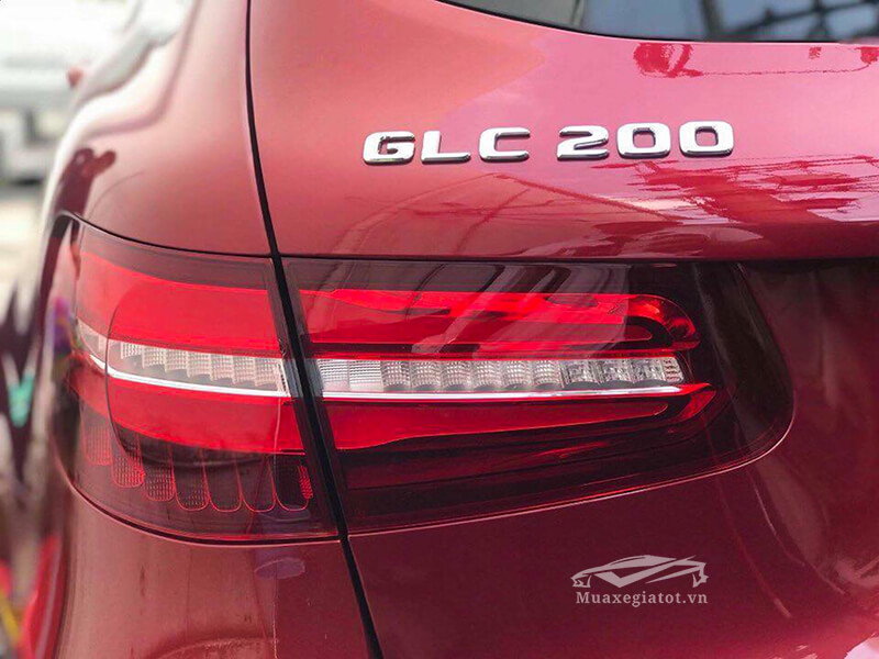 hinh anh mercedes glc 200 2018 muaxegiatot vn 2 copy - So sánh Mercedes GLC 200 và GLC 250 4Matic