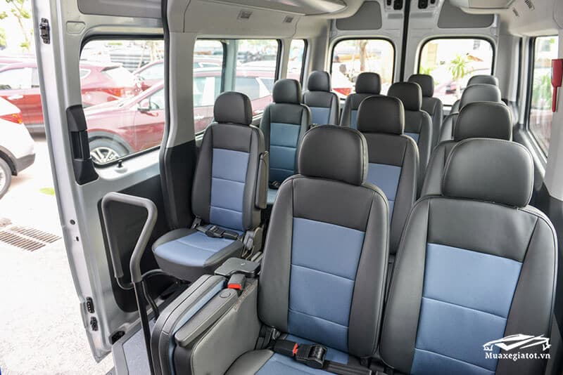 16 cho hyundai solati 2018 2019 muaxegiatot vn 4 - Mua xe chở khách 16 chỗ, chọn Hiace, Solati hay Transit?