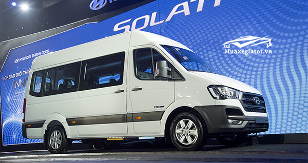 Hyundai Solati H350 2023 xe khách 16 Chỗ Giá lăn bánh