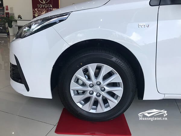 toyota altis e cvt 2018 2019 muaxegiatot vn 9 copy - Toyota Altis 1.8E CVT 2022: Thông số, Giá lăn bánh & Mua trả góp