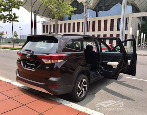 duoi xe toyota rush 2019 muaxegiatot vn - Tư vấn thủ tục mua xe Toyota Rush trả góp 2022