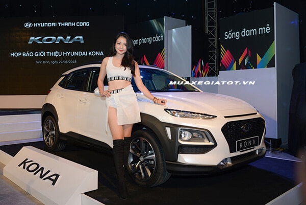 xe kona 2018 2019 mau trang muaxegiatot vn - Hyundai Kona 2022: Thông số, Giá lăn bánh & Mua trả góp