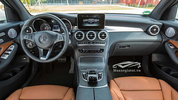 gia xe mercedes glc 300 amg 4matic muaxenhanh vn 1 - Mercedes GLC 2022: Thông số, Giá lăn bánh & Mua trả góp