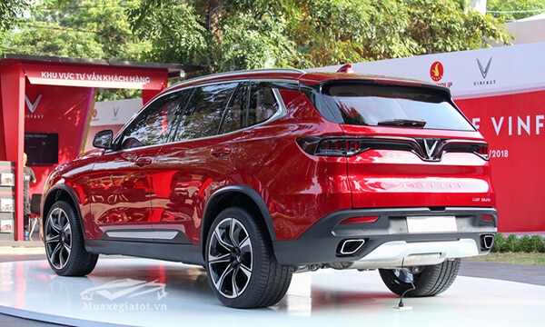 duoi-xe-vinFast-lux-sa20-2019-suv-muaxenhanh-vn-9