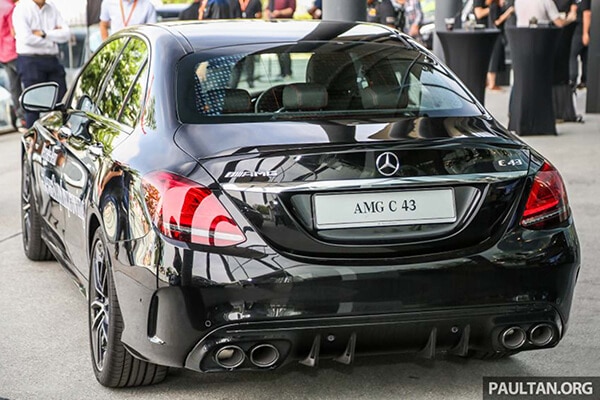 mercedes c200 2019 malaysia muaxenhanh vn 8 - So sánh Mercedes C200 2021 và BMW 320i 2021