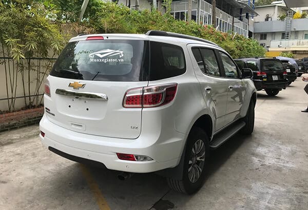 duoi xe chevrolet trailblazer 2019 ltz muaxenhanh vn - Những mẫu xe SUV 7 chỗ máy dầu tiết kiệm nhiên liệu