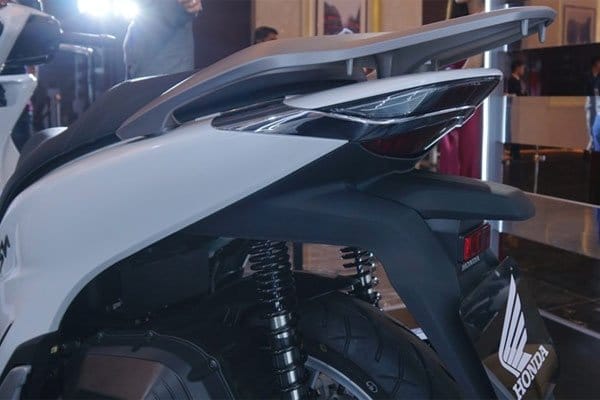 phuoc xe honda sh 2020 muaxegiatot vn - Đánh giá xe Honda SH 2021 - Nhiều trang bị tiên tiến