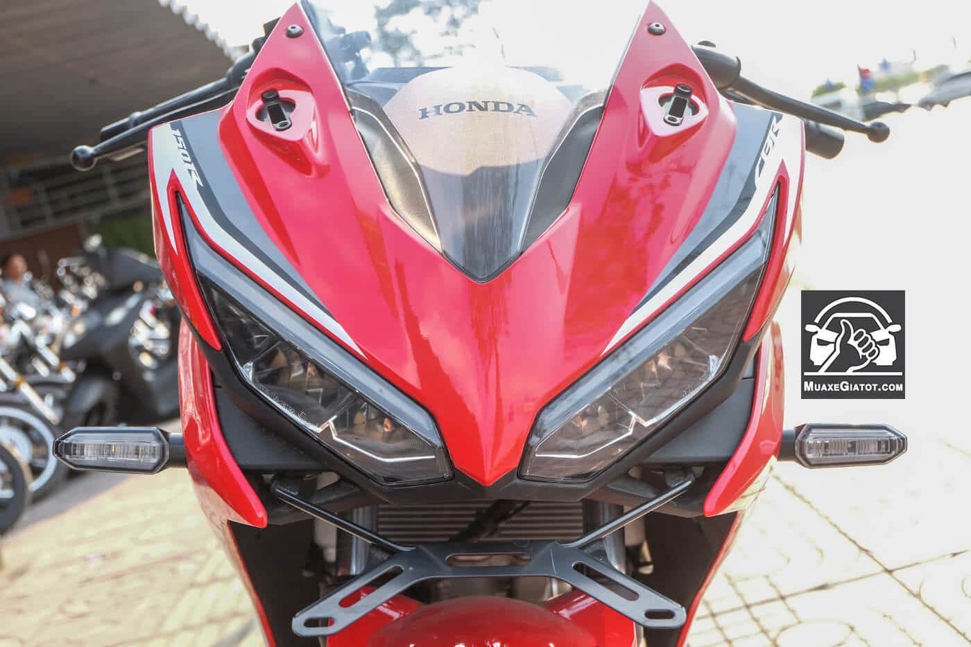 den xe honda cbr150r abs 2019 muaxegiatot com - Chi tiết xe Honda CBR150R 2021, mẫu sportbike thể thao hầm hố