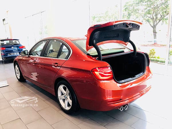 cop-xe-bmw-320i-2018-2019-muaxenhanh-vn