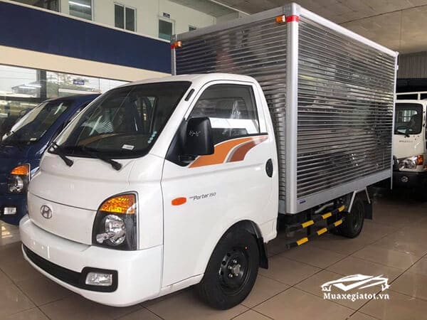 porter150 thung kin 8 muaxegiatot vn - Xe tải Hyundai Porter H150 1.5 tấn 2022: Thông số, Giá lăn bánh & Mua trả góp